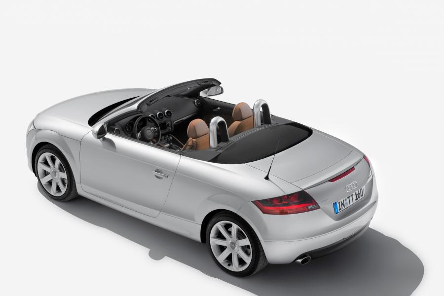  Audi TT Roadster (8J) 2007 года  (WW) (фото 12 из 34)